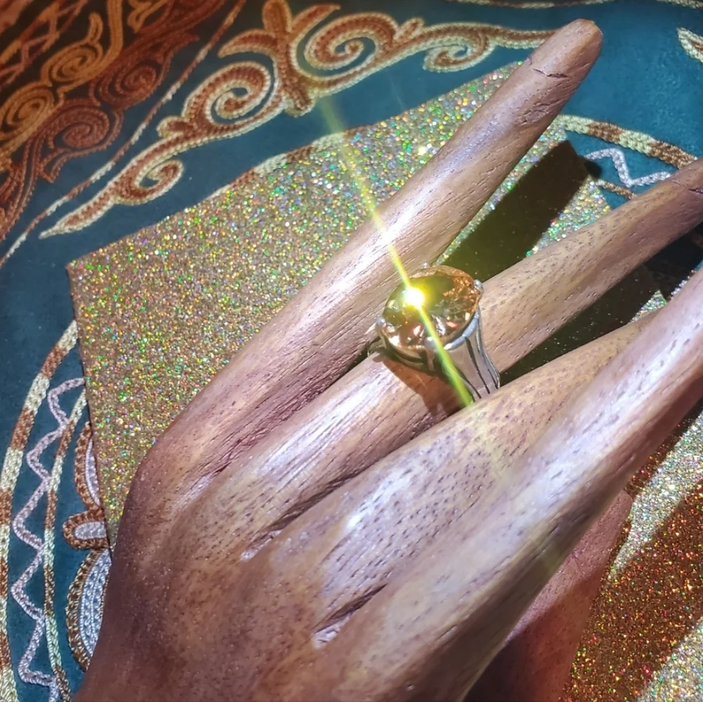 Silpada Sterling Silver Faceted Champagne Cubic Zirconia Gemstone Ring - Picture 4 of 13